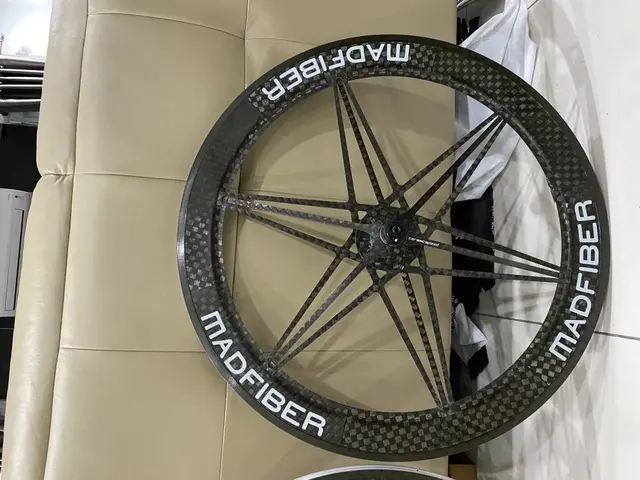 Mad fiber 2.0 clincher road wheelset — used bicycle for sale in Johor, Malaysia
