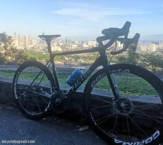 Factor O2 — used bicycle for sale in Kuala Lumpur, Malaysia