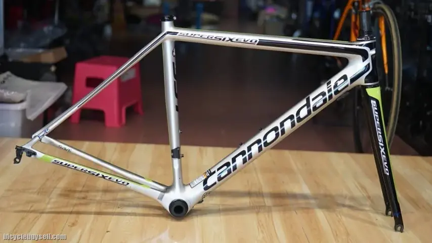 Cannondale SuperSix EVO BallisTec Hi-Mod Team Edition 2017 Frameset — used bicycle for sale in Sarawak, Malaysia