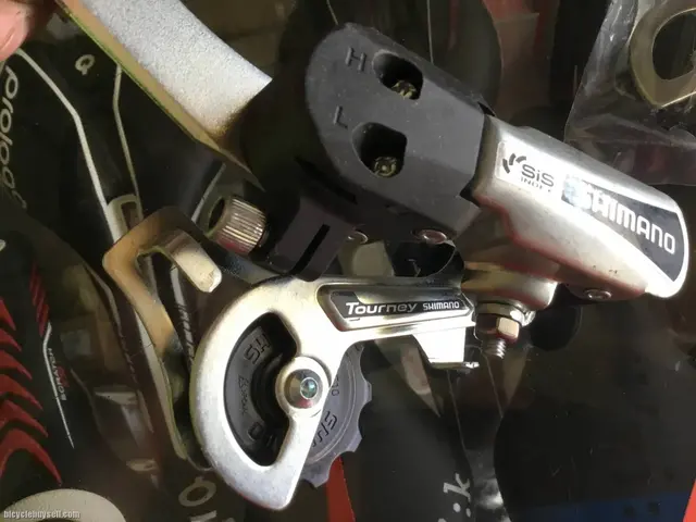 Shimano Tourney Road Rear Deraileur 7speed/Old School (free pos w.m) — used bicycle for sale in Perak, Malaysia