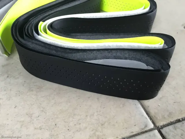 Velo 2Tone Color BarTape Black/Flo Green - free courier — brand new bicycle for sale in Online Trading Only, Malaysia