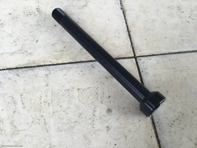 Specialized Road ThruAxle 12x100mm - free courier — brand new bicycle for sale in Online Trading Only, Malaysia