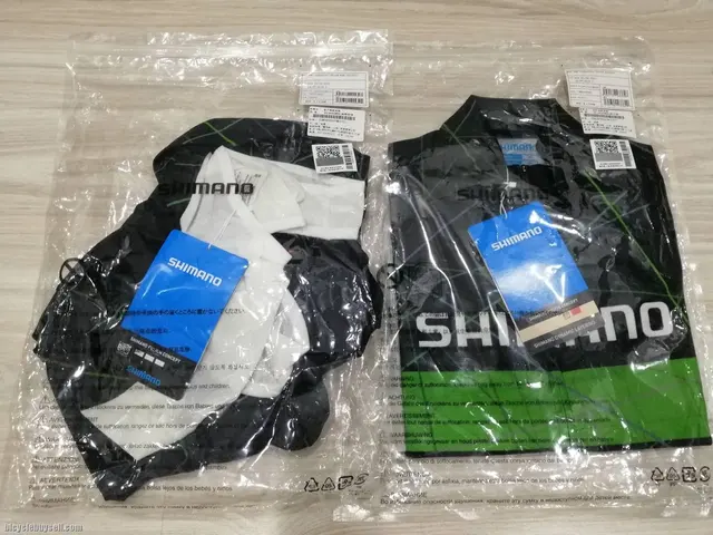 Shimano Team Jersey + Short Bib ( Size S ) — brand new bicycle for sale in Selangor, Malaysia