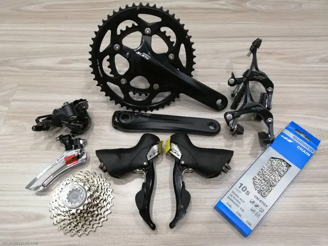 Shimano 105 5700 2 x 10 Speed Group Set — used bicycle for sale in Selangor, Malaysia