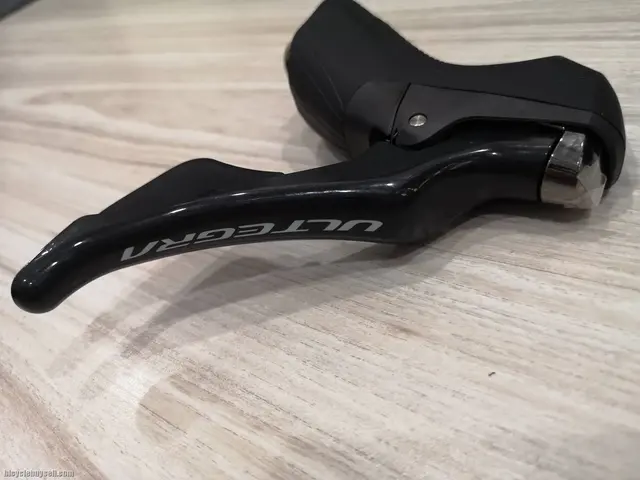 Shimano Ultegra R8000 Right Shifter — used bicycle for sale in Selangor, Malaysia