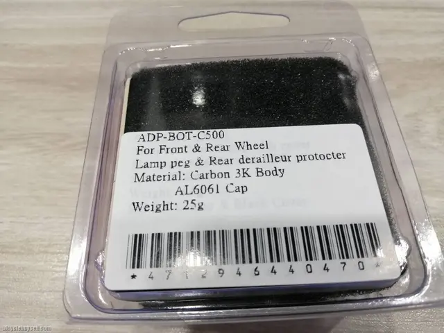 FOURIERS Bike Lamp Peg/Rear Derailleur Protecter Guard Mount — used bicycle for sale in Selangor, Malaysia