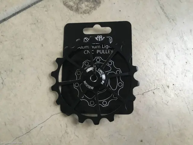 Oversized Ceramic Pulley 18T - free courier — used bicycle for sale in Online Trading Only, Malaysia