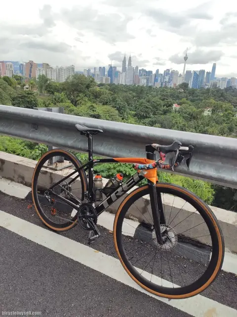 Trek Emonda SL7 size 50 , Dual Power Meter, OSPW, Integrated Handlebar — used bicycle for sale in Kuala Lumpur, Malaysia
