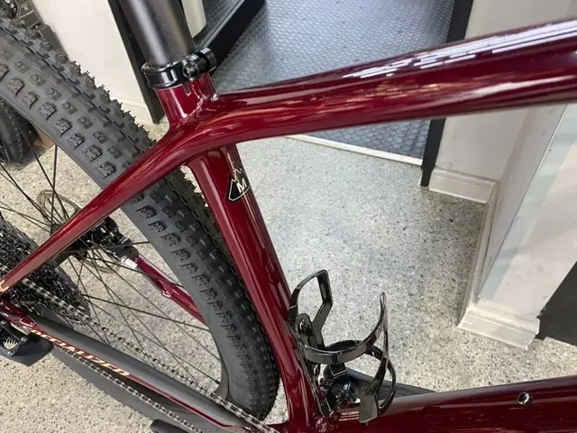 Specialized Epic HT Carbon 2023 — used bicycle for sale in Pulau Pinang, Malaysia