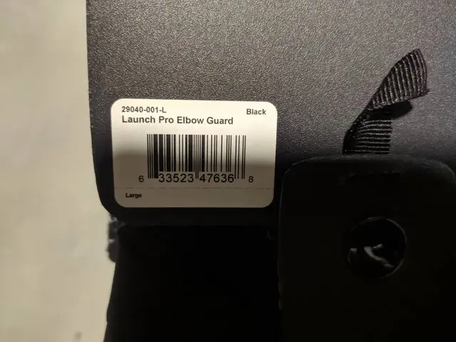 Fox Launch Pro elbow and knee pads — brand new bicycle for sale in Selangor, Malaysia