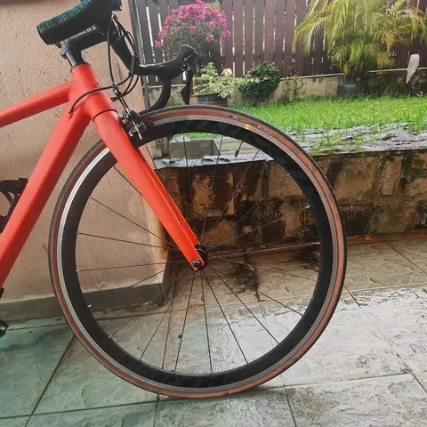 Kespor 11 speed road bike KOM setup 50/34 105 groupset used — used bicycle for sale in Selangor, Malaysia