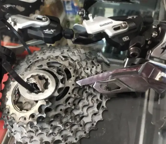 SHIMANO DEORE XT 3X10 COMBO MIX USED LESS THAN 200KM- FD, RD, CHAIN, CASSETTE,SHIFTER,CRANKSET — brand new bicycle for sale in Pulau Pinang, Malaysia