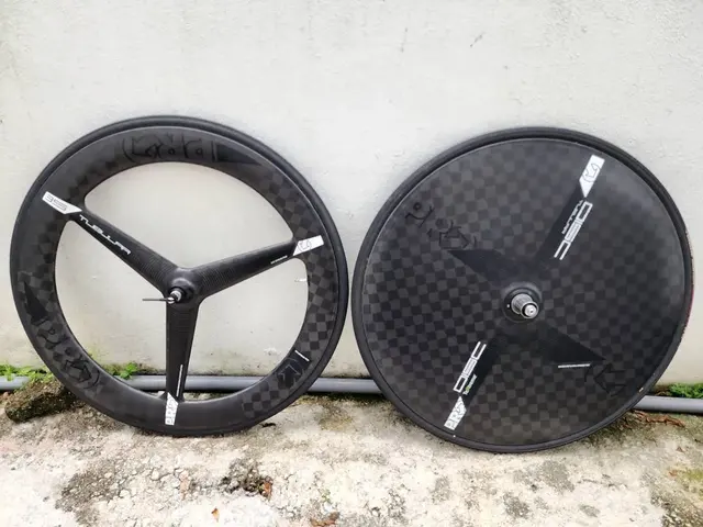 SHIMANO PRO 3 SPOKE & REAR DISC — used bicycle for sale in Selangor, Malaysia