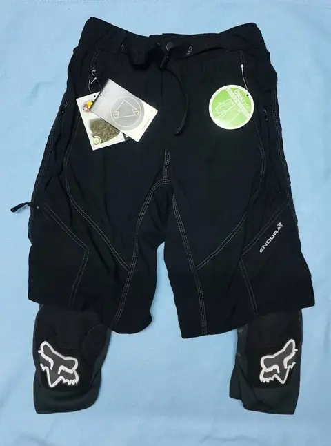 Endura Humvee  Riding Short With Inner Padding New — brand new bicycle for sale in Negeri Sembilan, Malaysia