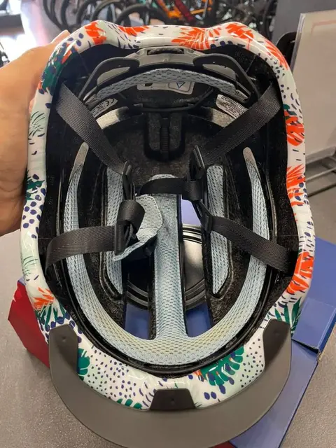 ABUS HUD-Y HELMET CHEAP CHEAP SELLING ! — used bicycle for sale in Pulau Pinang, Malaysia
