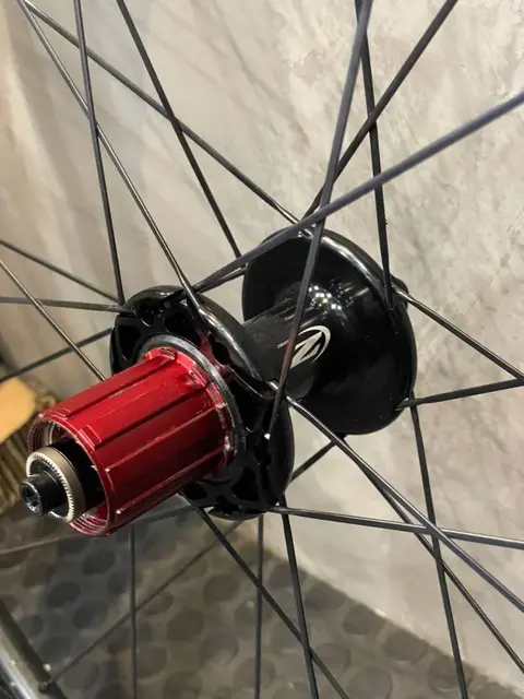 ZIPP 303 FIRE CREST CARBON WHEEL CHEAP CHEAP SELLING ! — brand new bicycle for sale in Pulau Pinang, Malaysia