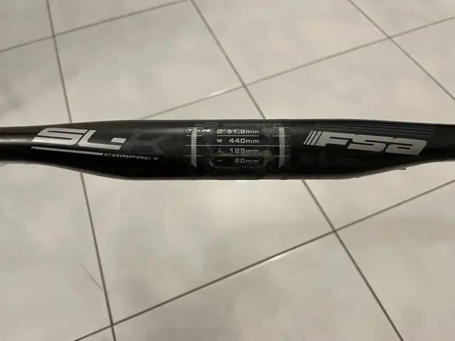 FSA SLK handle bar (Compact)420mm — used bicycle for sale in Perak, Malaysia