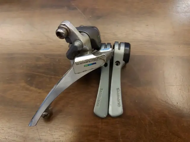 Vintage Shimano 600 FD and Lever — used bicycle for sale in Selangor, Malaysia
