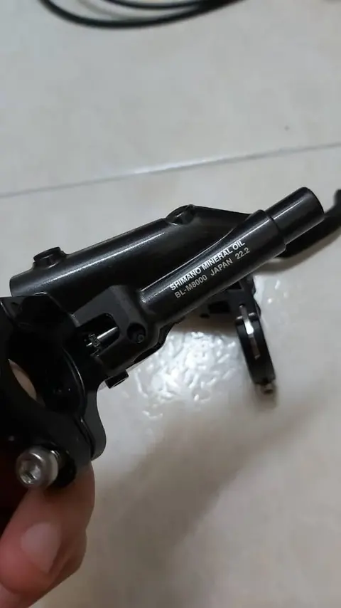 SHIMANO DEORE XT M8100 BRAKE LEVER — used bicycle for sale in Johor, Malaysia