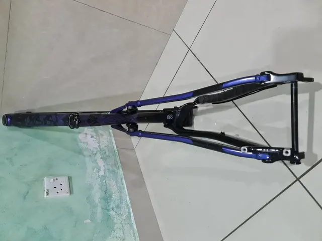 Frame Polygon siskiu T8 27.5(M) — used bicycle for sale in Selangor, Malaysia