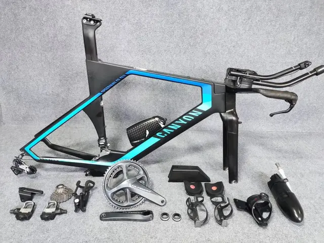 Canyon Speedmax CF SLX 8.0 SL TT Frame Set SIZE M (USED) — brand new bicycle for sale in Selangor, Malaysia
