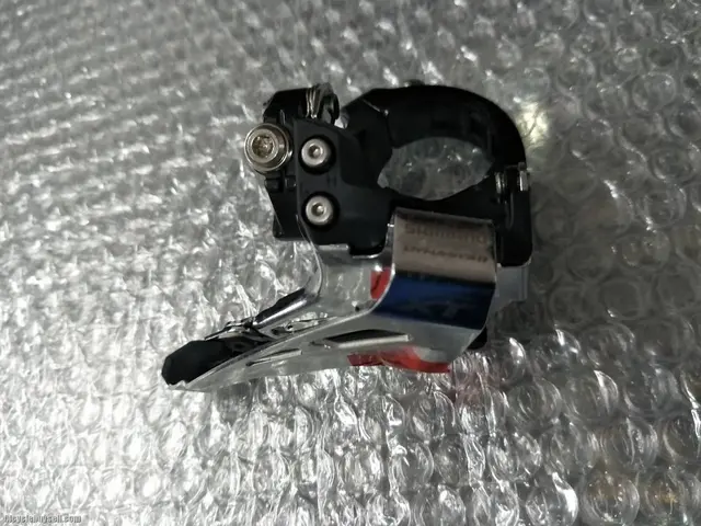 Shimano deore xt low clamp double chainring fd - last pieces clearance — brand new bicycle for sale in Pulau Pinang, Malaysia