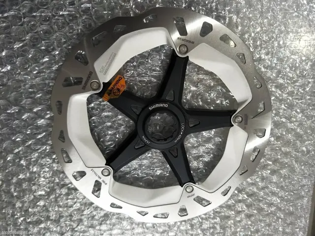 Deore xt icetech 180mm rotor center lock y2020 model — brand new bicycle for sale in Pulau Pinang, Malaysia