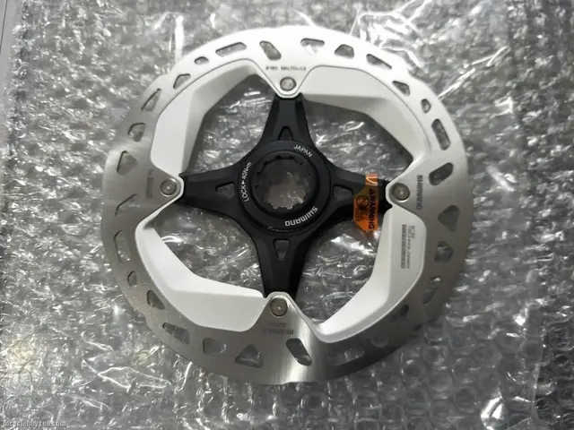 Shimano deore xt ice tech 160mm center lock rotor — brand new bicycle for sale in Pulau Pinang, Malaysia