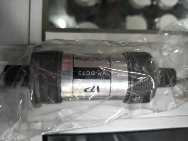 Vp high precision, smooth n durable square tapper bottom bracket last set clearance — brand new bicycle for sale in Pulau Pinang, Malaysia
