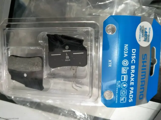 Shimano xtr/xt brake pad resin genuine ice tech — brand new bicycle for sale in Pulau Pinang, Malaysia