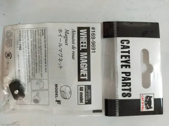 CATEYE ORIGINAL SPEEDO METER MAGNET - LAST UNIT CLEARANCE ORIGINAL GUARANTEED — brand new bicycle for sale in Pulau Pinang, Malaysia