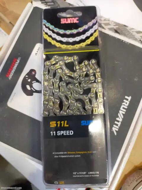 SUMC 11SPEED SEMI-HOLLOW CHAIN - LAST PIECE CLEARANCE - ORI GUARANTEED — brand new bicycle for sale in Pulau Pinang, Malaysia