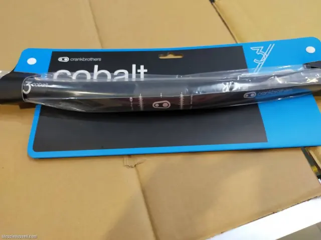 CRANKBROTHERS COBALT3 780MM 8MM RISE - LAST UNIT CLEARANCE GUARANTEED ORI — brand new bicycle for sale in Pulau Pinang, Malaysia