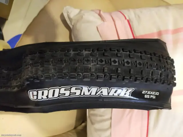 MAXXIS CROSSMARK 27.5X2.1 LAST UNIT CLEARANCE SALES — brand new bicycle for sale in Pulau Pinang, Malaysia