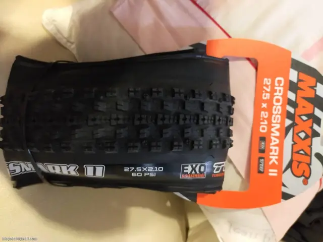 MAXXIS CROSSMARK II TUBELESS READY EXO 27.5X2.1 (GUARANTEED GENUINE MAXXIS TIRE) SALES — brand new bicycle for sale in Pulau Pinang, Malaysia