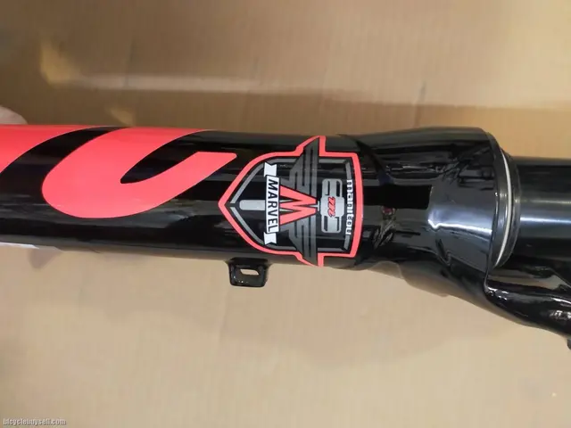 Manitou Marvel comp-1 air for 1.5kg 100mm travel 27.5 last unit clearance — brand new bicycle for sale in Pulau Pinang, Malaysia