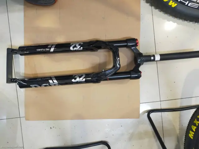 Dgb air fork last unit clearance each tappered n nonntappered qr — brand new bicycle for sale in Pulau Pinang, Malaysia