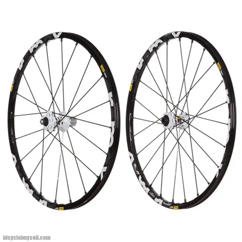 MAVIC CROSSMAX ST 650B 27.5 LAST SET CLEARANCE GENUINE GUARANTEED - ORIGINALLY SELLING RM3589 — brand new bicycle for sale in Pulau Pinang, Malaysia