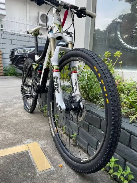TREK FULL SUSPENSION CARBON BIKE CHEAP CHEAP SELLING ! — used bicycle for sale in Pulau Pinang, Malaysia