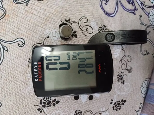 CatEye Padrone Meter Wireless — used bicycle for sale in Online Trading Only, Malaysia