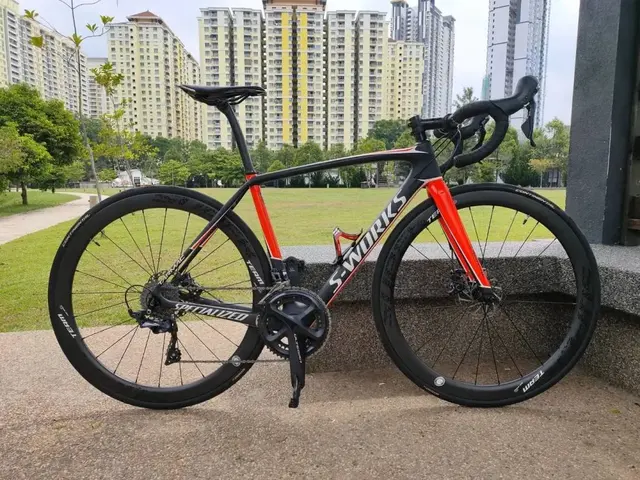 Specialized Sworks Tarmac SL5 Disc S-Works — used bicycle for sale in Kuala Lumpur, Malaysia