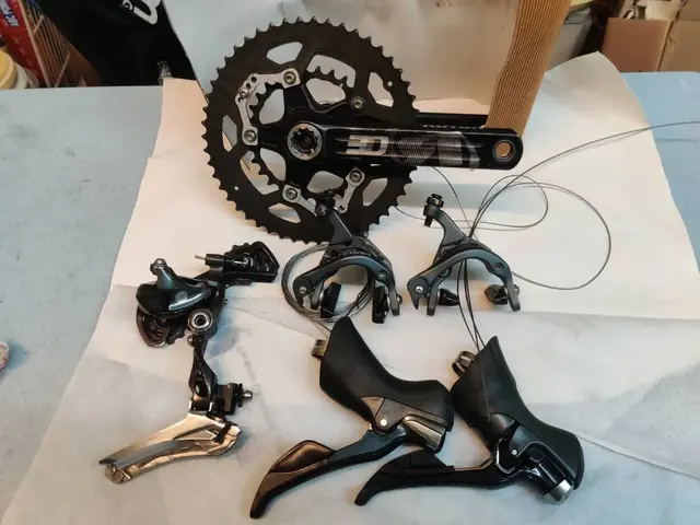 Shimano Ultegra 6800 Groupset With Rotor Crank Arm & Doval Chainrings — used bicycle for sale in Selangor, Malaysia